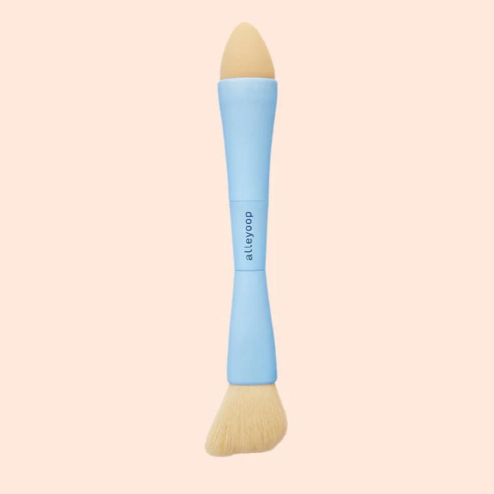 ALLEYOOP Multi-Tasker 4-in-1 makeup brush $28 NIB
